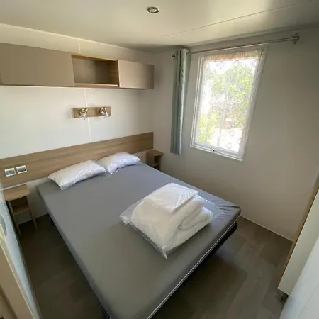 Campsite Camping Le Montourey Frejus