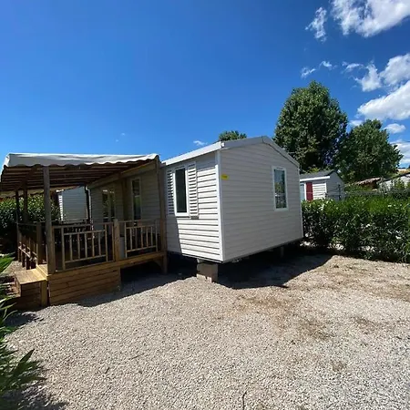 Campsite Camping Le Montourey *